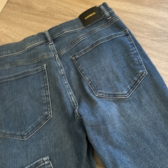 Like New Express high rise cropped flare- size 10R - Picture 3 of 4